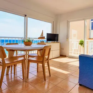 Apartamento Sa Varadero Fronte Mare Con Cucina, Es Pujols